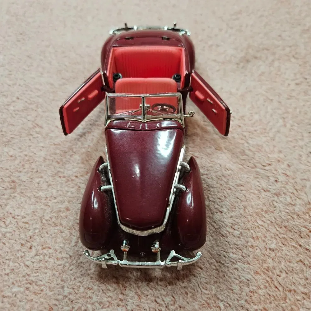 Signature Models 1937 Cord 812 Supercharged Diecast Model Car, Burgundy